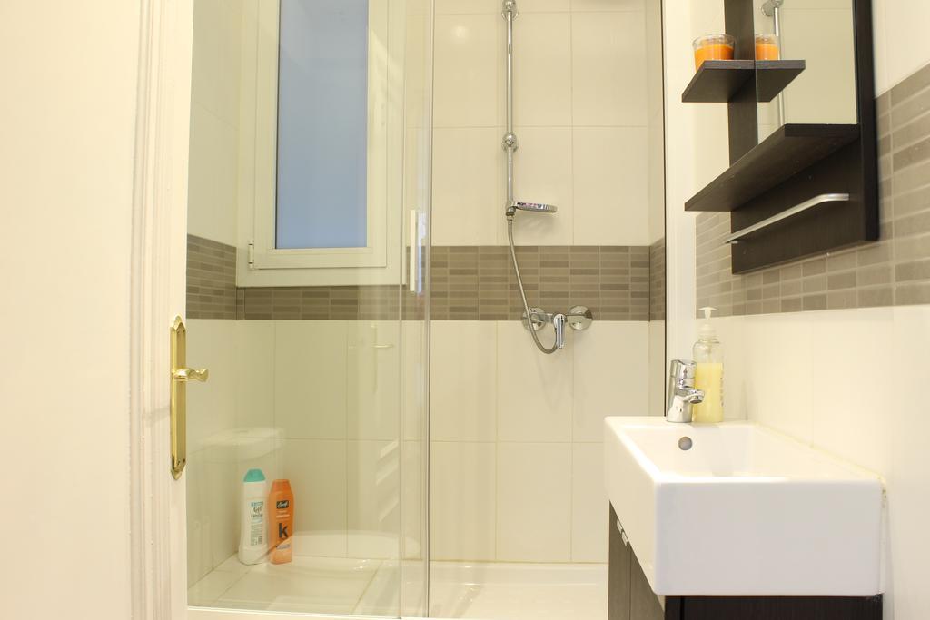 Di 185 M² Con 8 *