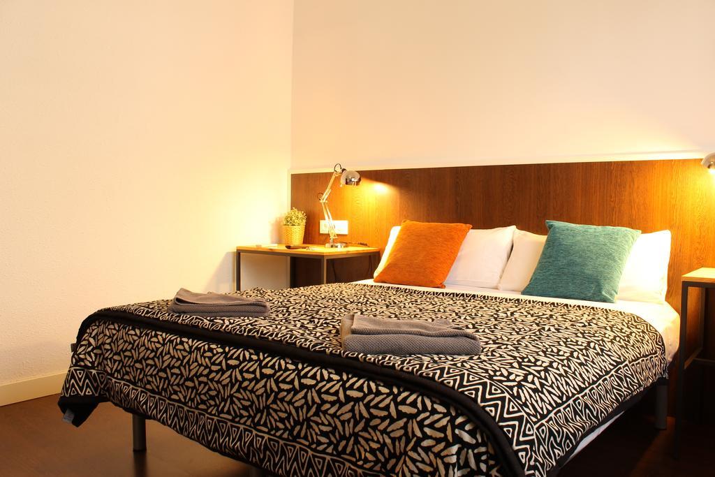 Di 185 M² Con 8 *