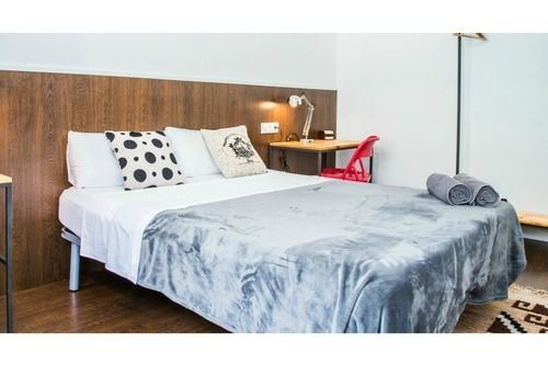 De 185 M² En Ensanche, Con 8 Habitación Apartamento